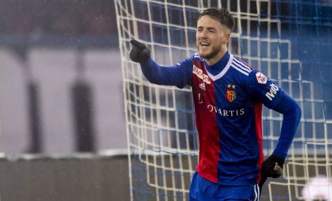 Ricky van Wolfswinkel ist beim FCB zurück auf dem Trainingsplatz. FCB Ricky van Wolfswinkel