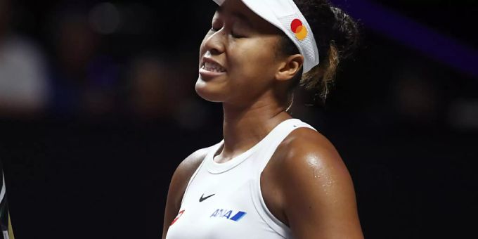 Naomi Osaka leidet unter einer Schulterverletzung und musste auf weitere Partien an den WTA Finals verzichten Naomi Osaka WTA Finals