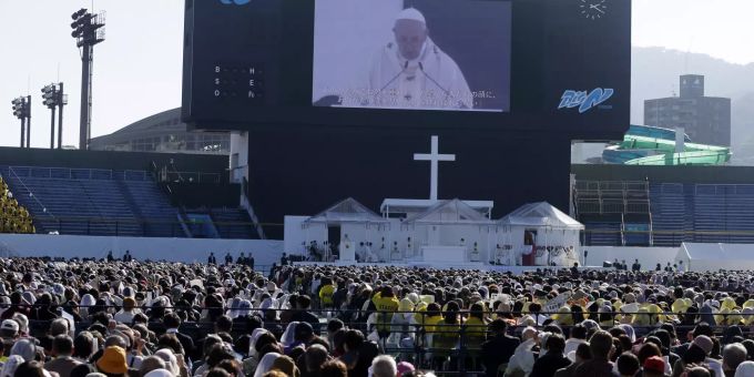 Die päpstliche Messe in Nagasaki. Papst Nagasaki