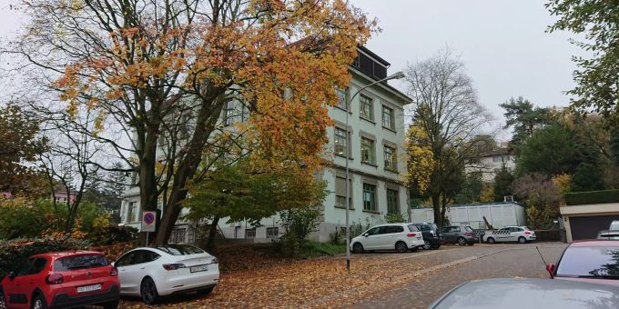 Das Schulhaus an der Schulstrasse 1 in Schlieren. Das Schulhaus an der Schulstrasse 1 in Schlieren.