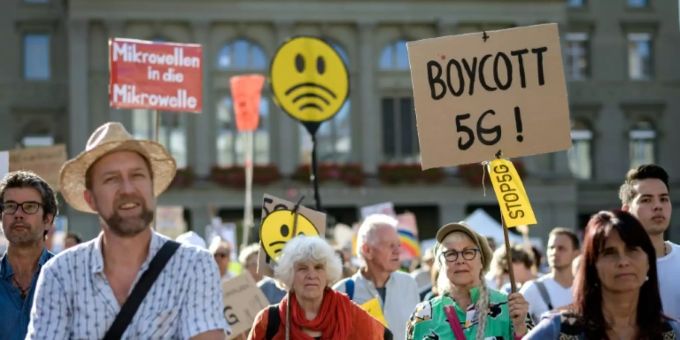 Demo gegen 5G in Bern. 5G