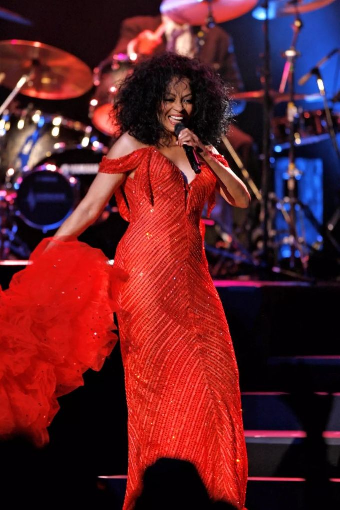 Diana Ross wird ebenfalls auf der Bühne stehen. Diana Ross