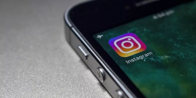 Instagram führt ab sofort einen Alterscheck durch. instagram