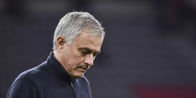 José Mourinho hat nichts zu Lachen. Bayern Munich vs