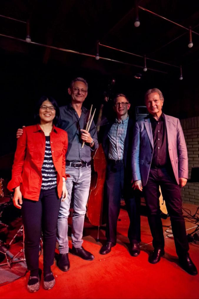 B.B. Special Edition- Motoko am Keyboard, Chris am Bass, Pete am Schlagzeug, Beat an der Gitarre.