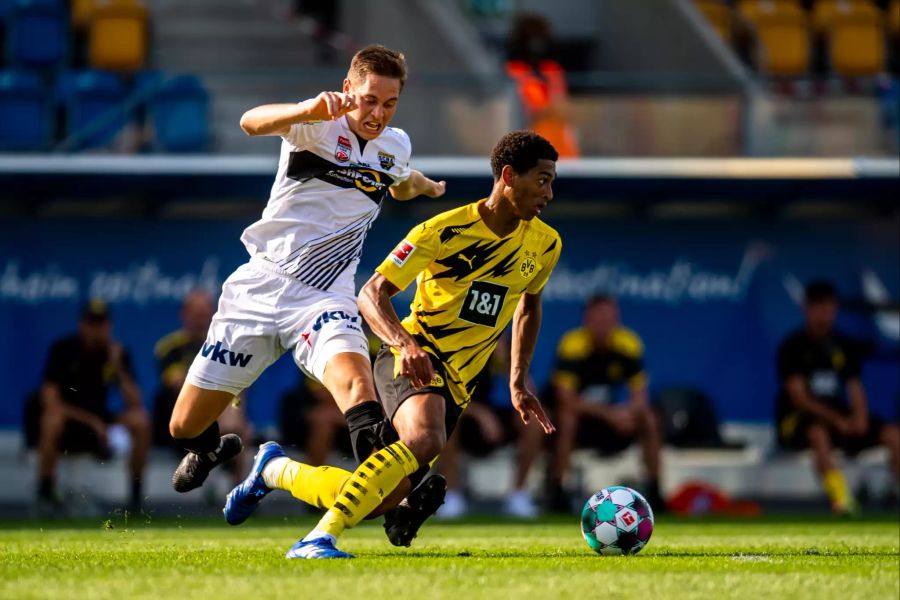 Der 17-Jährige in seinem ersten Spiel für den BVB gegen den SCR Altach.