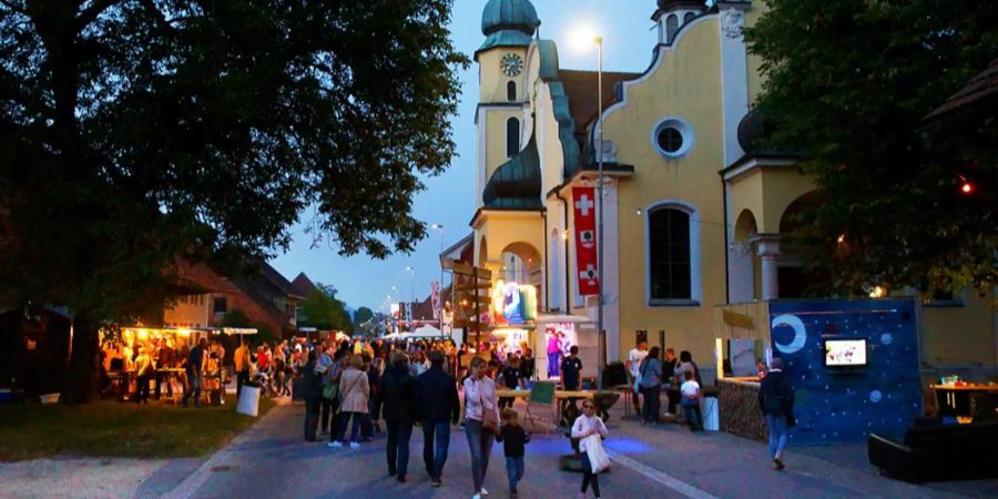 St. Ursenchilbi Kestenholz