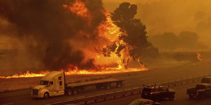 In Kalifornien wurde am Dienstag wegen den Waldbränden der Notstand ausgerufen California Wildfires