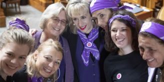 reiche frauen suchen junge mnner schweiz Krpersprache mann beim flirten? Mnner lassen lieben Die Sucht nach der Frau Beziehung Reiche frau sucht liebe! Partnervermittlung schweiz
