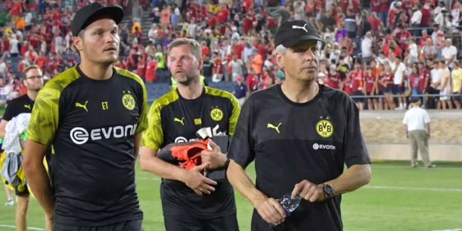 Präsentiert sich mit Dortmund in Frühform: BVB-Coach Lucien Favre (r). Foto: