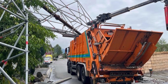 Widnau SG: Fussgänger erschrickt und stürzt. Widnau SG