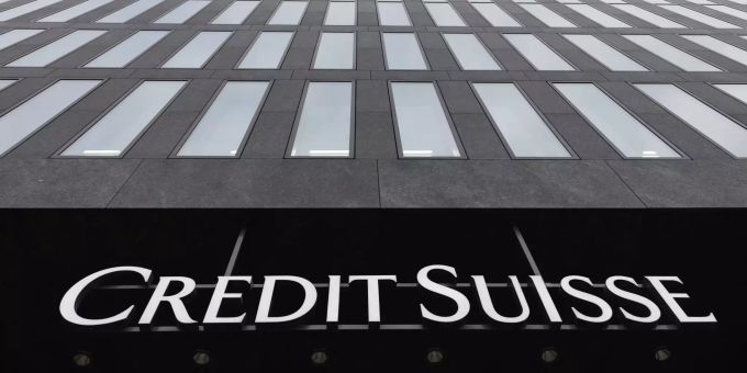 Das Logo der Credit Suisse. cs albtraum