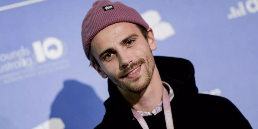 Youtuber Fynn Kliemann steigt auf Platz eins ein. Foto: Axel Heimken/dpa