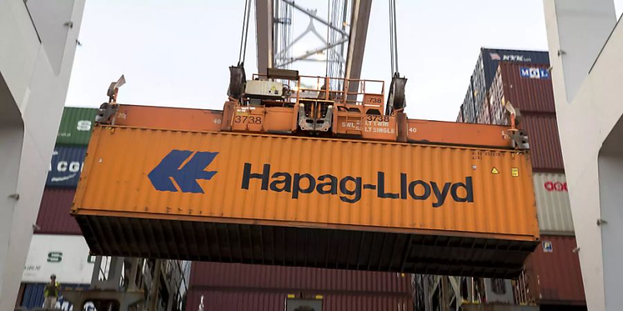 Die Schifffahrtsgesellschaft Hapag-Lloyd rechnet mit einem Einbruch des globalen Handels in diesem Jahr von rund zehn Prozent. (Symbolbild)