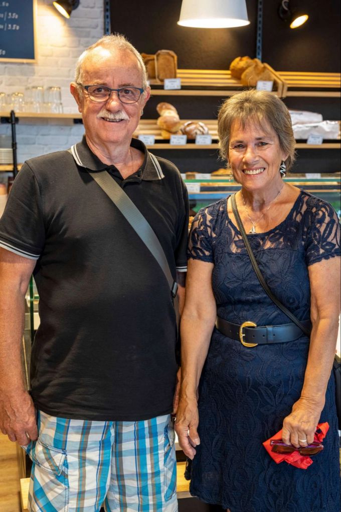 Rolf Horisberger und Brigitte Hug freuen sich auf frisches Brot vom Jägerbeck
