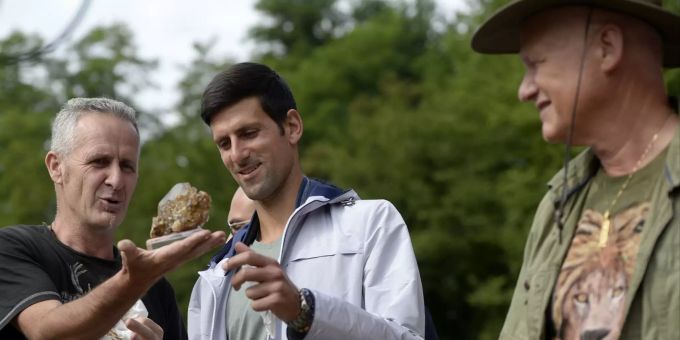 Novak Djokovic beim Besuch der Wunder-Pyramiden in Bosnien. Bosnia Djokovic