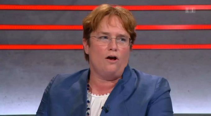 Martullo-Blocher fordert eine Maskenpflicht. k