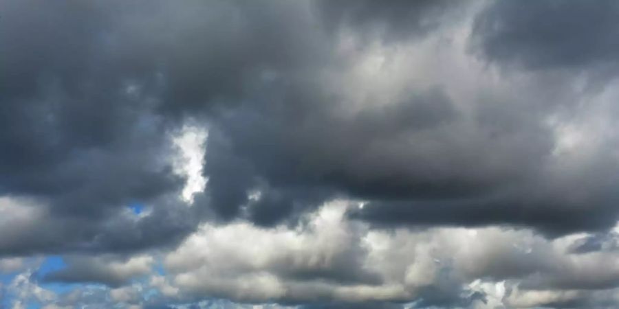 Dunkle Wolken über Sylt