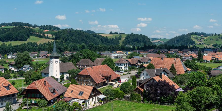 Blick in Richtung Emmental und Rüegsau sowie in Richtung Hasle bei Burgdorf.