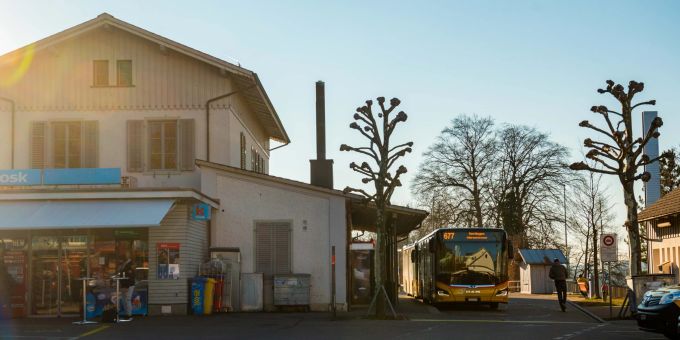 Der Bahnhof von Andelfingen. Der Bahnhof von Andelfingen.