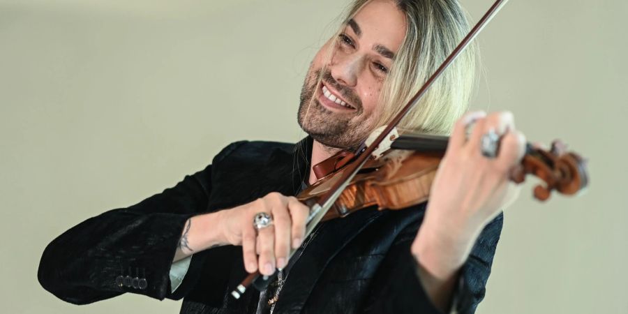 Der Musiker hat sich selbst ein Geschenk gemacht: Er kaufte eine seltene Geige des italienischen Geigenbauers Guarneri del Gesù.