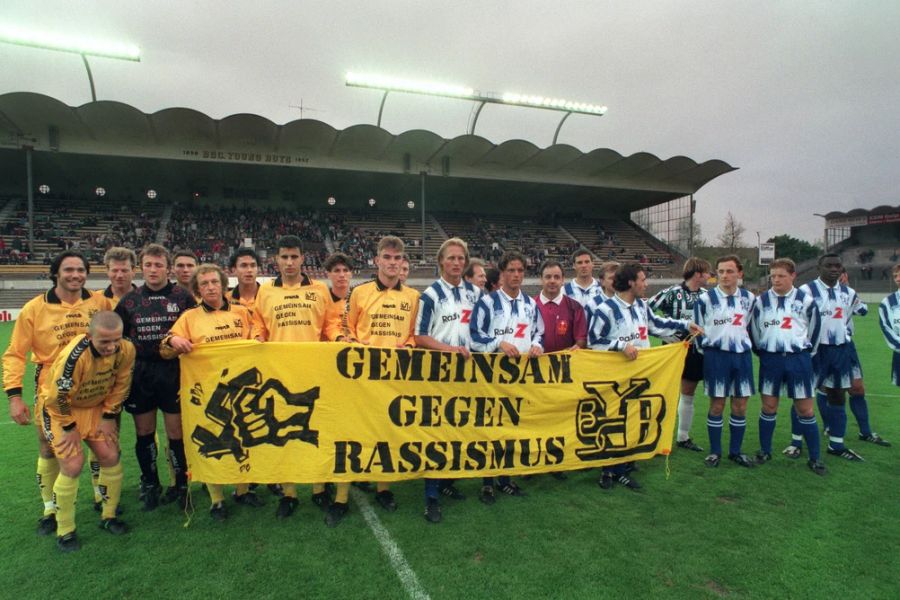 Der BSC Young Boys und der FC Zürich beim Auf-Abstiegsrundenspiel im Jahr 1996.