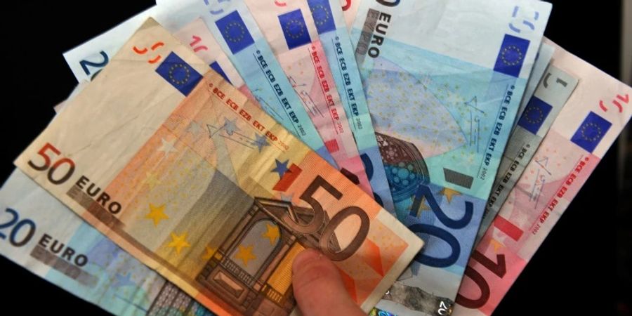 Verschiedene Euro-Geldscheine