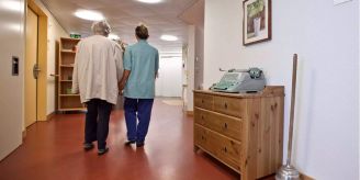 Luzern - Zentralschweiz koordiniert Umsetzung der Pflegeinitiative Luzern - Zentralschweiz koordiniert Umsetzung der Pflegeinitiative