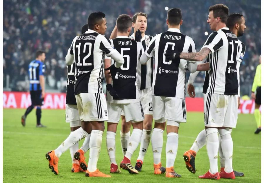 Die Spieler von Juventus Turin jubeln über den Finaleinzug.