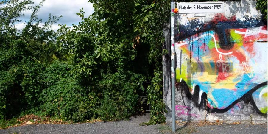 Die Berliner Mauer an der Bornholmer Strasse in Berlin.