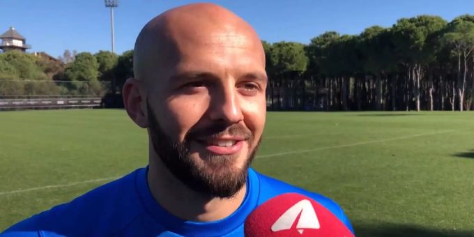 Besuch im Camp - GC-Verteidiger Ajeti über Pommes am Buffet