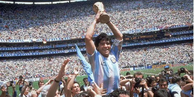 Diego Maradona führte die argentinische Nationalmannschaft 1986 als Kapitän zum Weltmeister-Titel. maradona