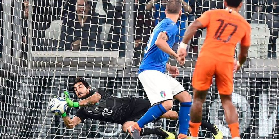 Italien und Holland trennen sich 1:1-Unentschieden.