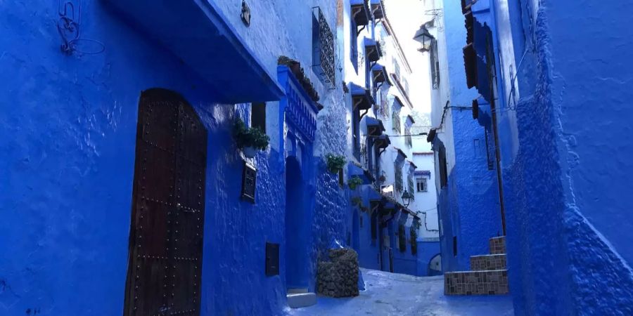 In Chefchaouen schimmert Blau in allen Schattierungen, Bild: Sabine Biedermann.