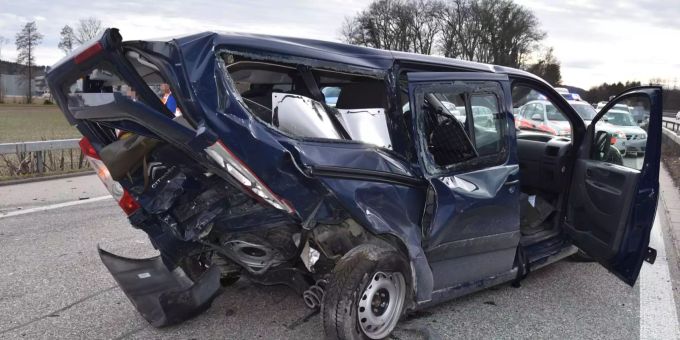 Unfall A5 - Auffahrkollision bei Luterbach SO