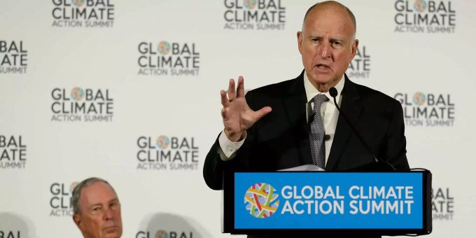 Jerry Brown, Gouverneur von Kalifornien, spricht auf einer Pressekonferenz im Rahmen des «Global Climate Action»-Gipfels in San Francisco (USA). Jerry Brown, Gouverneur von Kalifornien, spricht auf einer Pressekonferenz im Rahmen des «Global Climate Action»-Gipfels in San Francisco (USA).