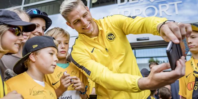 Bern - Fans feiern Helden von Zagreb