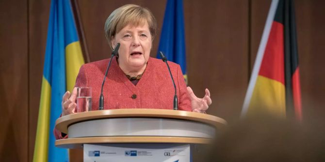 Bundeskanzlerin Angela Merkel (CDU) spricht beim 3. Deutsch Ukrainischen Business-Forum.