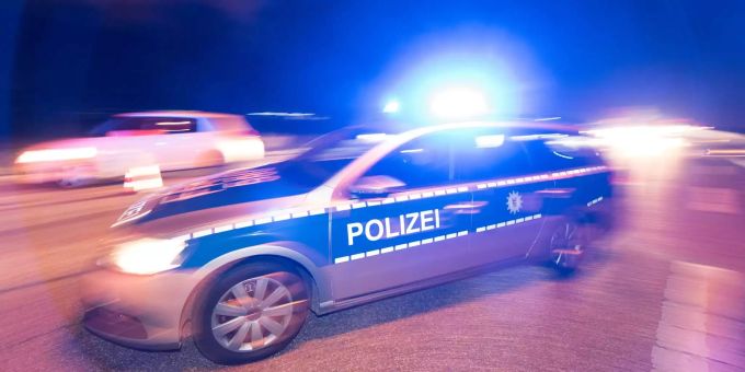 Die Polizei sucht nach dem Täter des Unfalls in Freudenberg (D). (Symbolbild) freudenberg