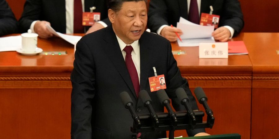 Chinas Staats- und Parteichef Xi Jinping spricht im Rahmen der Jahrestagung des Nationalen Volkskongresses (NVK) in Peking.