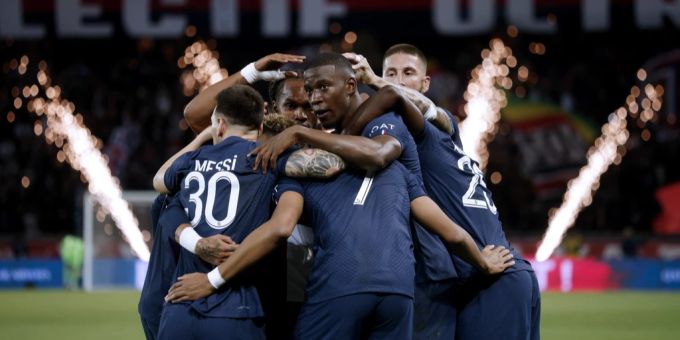 Jubelnde Stars von Paris Saint-Germain Paris Saint-Germain