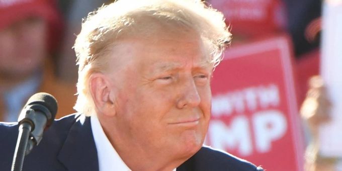 Donald Trump wird sich vor einem Strafgericht verantworten müssen. Donald Trump wird sich vor einem Strafgericht verantworten müssen.
