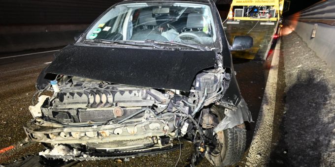 Eines der im Unfall involvierten Autos. Kollision A1 St.Gallen