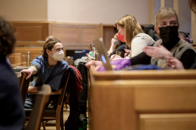 Nora Joos (JA!) während einer Sitzung im Stadtrat. nora joos