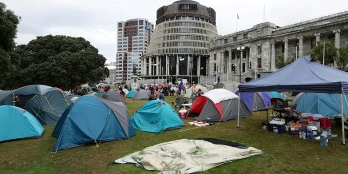 Seit vier Tagen kampieren Demonstranten in Wellington. Impfpflicht