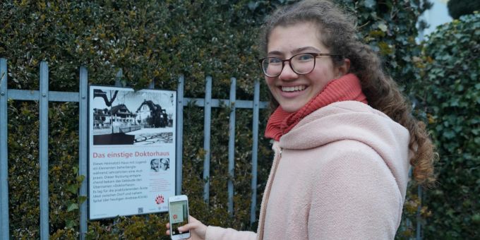Mithilfe des Smartphones in Cham auf Bärejagd - Gründerin Charlotte Dawson-Townsend zeigt wie's funktionert Mithilfe des Smartphones in Cham auf Bärejagd