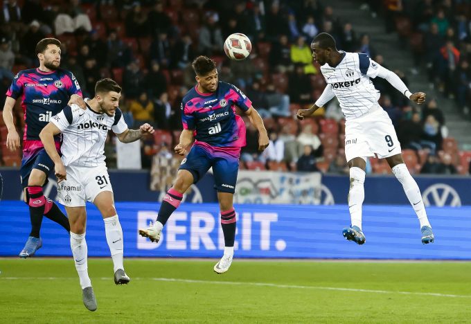 Assan Ceesay (rechts) und seinen Kollegen beim FC Zürich läuft es rund. FC Zürich