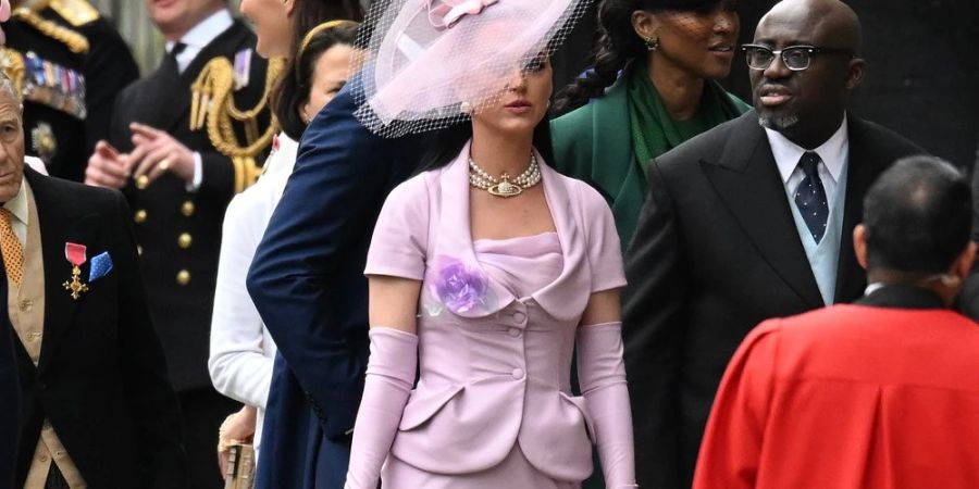 US-Sängerin Katy Perry beim Betreten der Westminster Abbey in London.