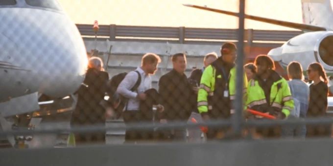 Sofort abreisen - Harrys Rückflug in USA geht zwei Stunden nach Krönung