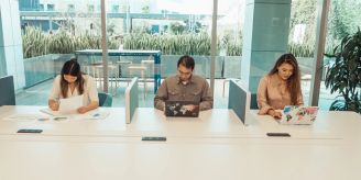 ChatGPT - Künstliche Intelligenz: Wie sie unsere Arbeitswelt verändert ChatGPT - Künstliche Intelligenz: Wie sie unsere Arbeitswelt verändert